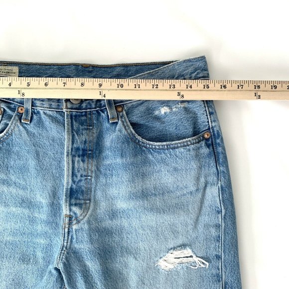 Levi's 501 Womens Jeans 30x26 Distressed Destroyed Blue Denim Button Fly - Picture 4 of 10